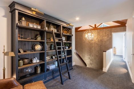 Photo of property in 2 Otaihanga Road, Paraparaumu Beach, Paraparaumu, 5032