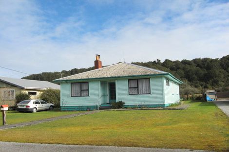 Photo of property in 50 Oxford Street, Taylorville, Greymouth, 7805