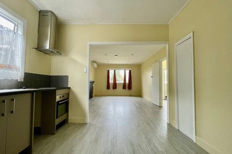 Photo of property in 26 Manuroa Road, Takanini, 2112