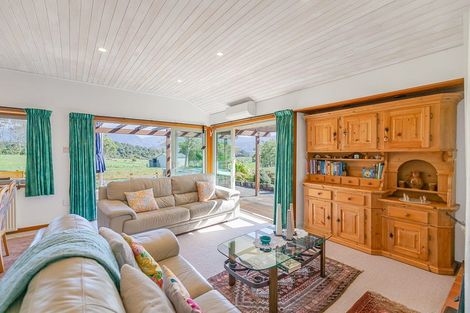 Photo of property in 70 Central Takaka Road, Takaka, 7183