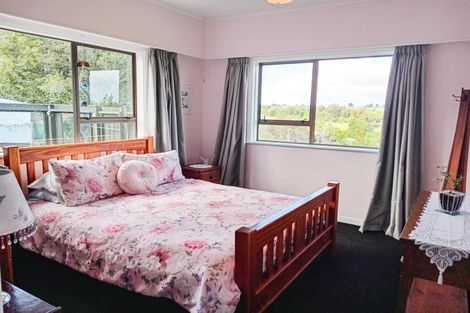 Photo of property in 28 Shakespeare Road, Bastia Hill, Whanganui, 4500
