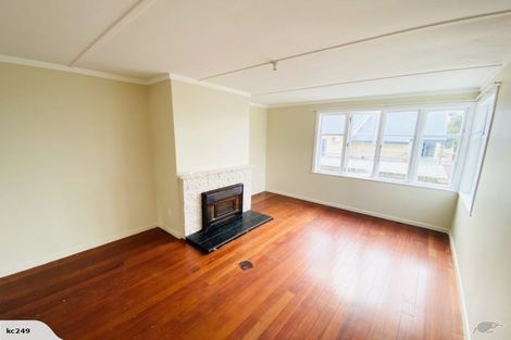 Photo of property in 45 Margan Avenue, New Lynn, Auckland, 0600