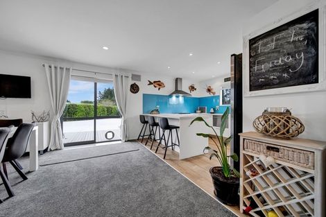 Photo of property in 554 Mountain Road, Lepperton, New Plymouth, 4373