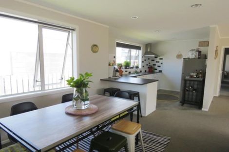 Photo of property in 5a Maire Street, Inglewood, 4330