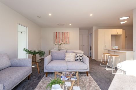 Photo of property in 112 Riverlaw Terrace, Saint Martins, Christchurch, 8022