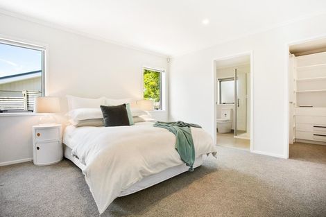 Photo of property in 16a Pine Avenue, Henderson, Auckland, 0612