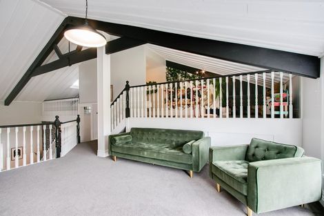 Photo of property in 2 Lucknow Road, Havelock North, 4130