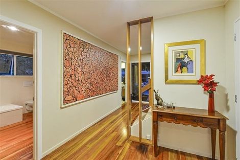Photo of property in 15 Waiake Street, Torbay, Auckland, 0630