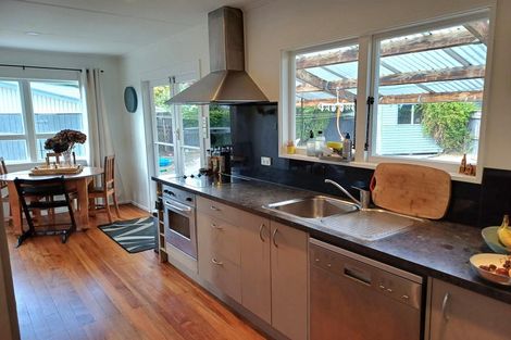 Photo of property in 51 Marlowe Street, Stoke, Nelson, 7011