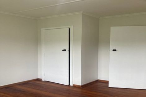 Photo of property in 5 Christina Avenue, Te Atatu South, Auckland, 0602