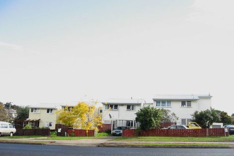 Photo of property in 8a Springs Road, Otara, Auckland, 2013