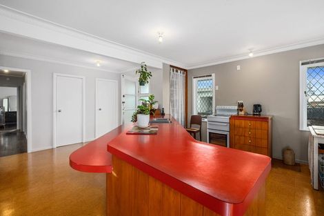 Photo of property in 36 Parakai Avenue, Parakai, 0830