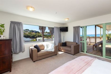Photo of property in 4 Robinia Place, Snells Beach, 0920