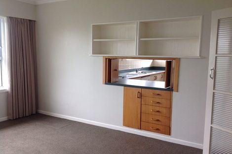 Photo of property in 7 The Drive, Tawa, Wellington, 5028