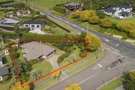 Photo of property in 2 Adler Drive, Ohauiti, Tauranga, 3112
