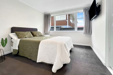 Photo of property in 222 Don Buck Road, Massey, Auckland, 0614