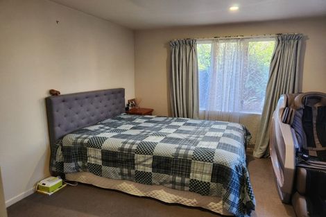 Photo of property in 135 Memorial Avenue, Burnside, Christchurch, 8053