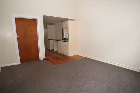 Photo of property in 355 The Terrace, Te Aro, Wellington, 6011