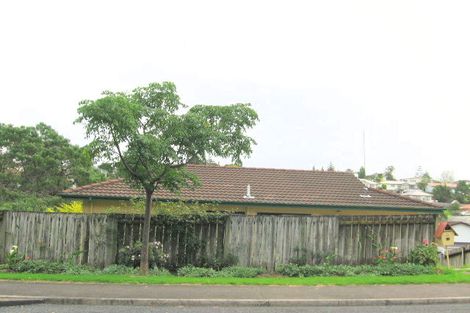 Photo of property in 19 Capricorn Place, Glen Eden, Auckland, 0602