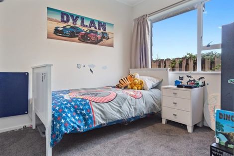 Photo of property in 37 Lachlan Drive, Dinsdale, Hamilton, 3204