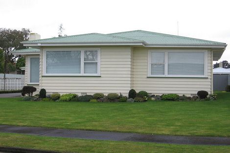 Photo of property in 16 Goodwyn Crescent, Hokowhitu, Palmerston North, 4410