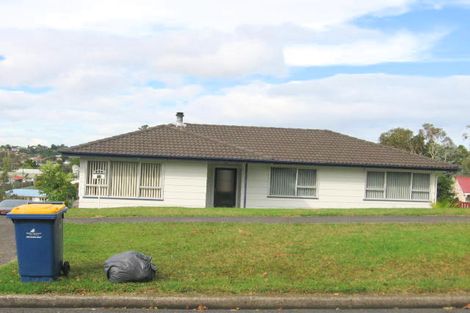 Photo of property in 34 Roick Parade, Glen Eden, Auckland, 0602
