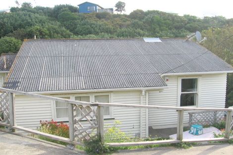 Photo of property in 16 Sidlaw Street, Strathmore Park, Wellington, 6022