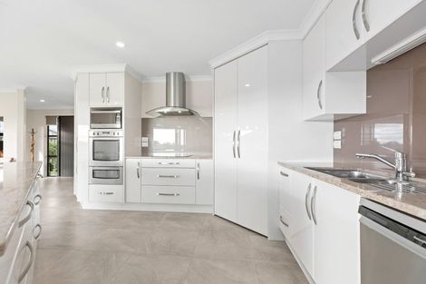 Photo of property in 55 Mortlake Heights, Pyes Pa, Tauranga, 3112