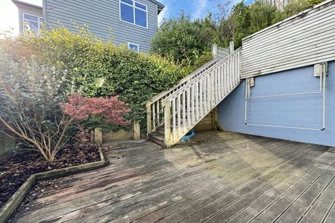 Photo of property in 52d Mandalay Terrace, Khandallah, Wellington, 6035