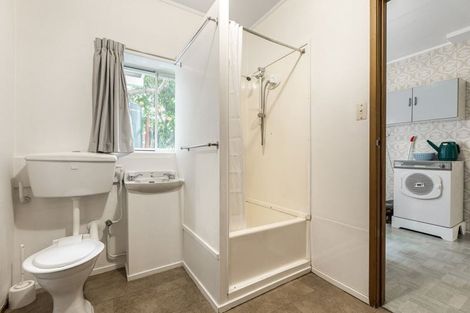 Photo of property in 4/15 Zion Road, Birkenhead, Auckland, 0626