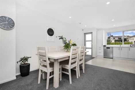 Photo of property in 32/11 Ray Small Drive, Papakura, 2110