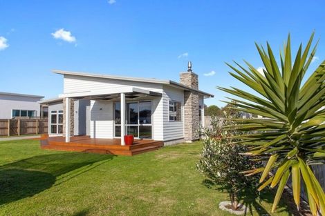 Photo of property in 4 Motutere Place, Ohope, 3121
