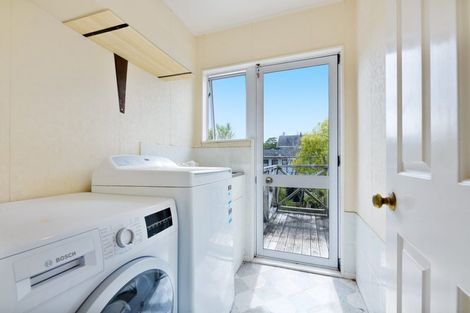 Photo of property in 2/23 Duncan Avenue, Te Atatu South, Auckland, 0610