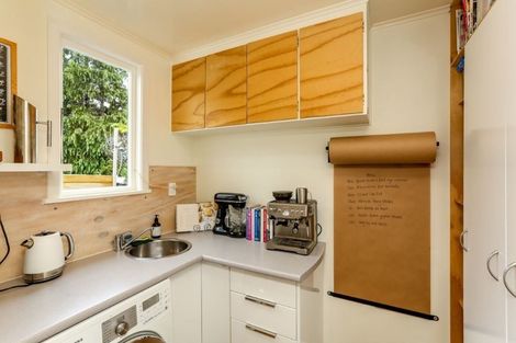 Photo of property in 525 Mangorei Road, Highlands Park, New Plymouth, 4312