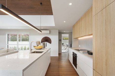 Photo of property in 2a Church Lane, Merivale, Christchurch, 8014