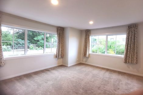 Photo of property in 1004a East Coast Road, Northcross, Auckland, 0630