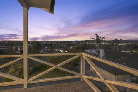 Photo of property in 12 Bilkey Avenue, Pukekohe, 2120