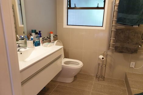 Photo of property in 20 Paulownia Place, Totara Heights, Auckland, 2105