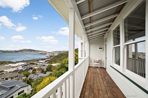 Photo of property in 29 Winchester Street, Kaiwharawhara, Wellington, 6035