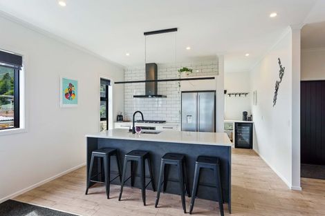 Photo of property in 6 Wilson Way, Waikanae, 5036