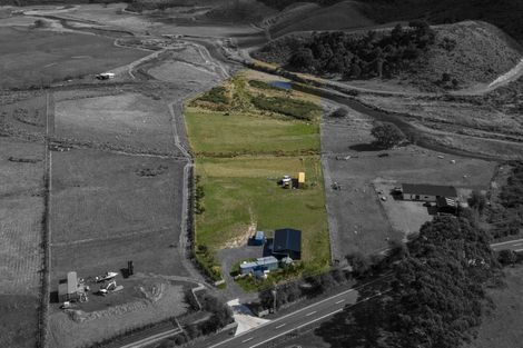 Photo of property in Turvey Farm, 904b Coast Road, Wainuiomata Coast, Wainuiomata, 5373