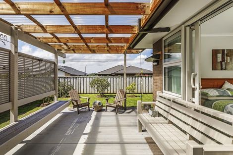 Photo of property in 11 Orchard Terrace, Riverhead, 0820