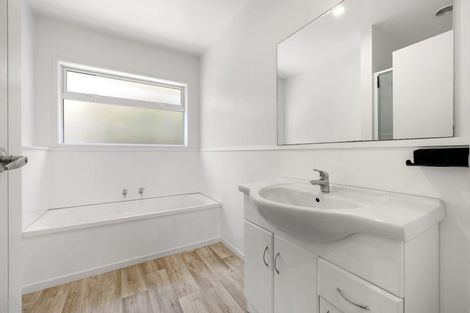 Photo of property in 22a Simon Road, Raglan, 3225