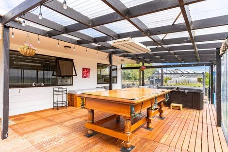 Photo of property in 4 Horniblow Road, Matakohe, 0594