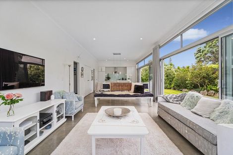 Photo of property in 148 Ocean Beach Road, Tairua, 3508