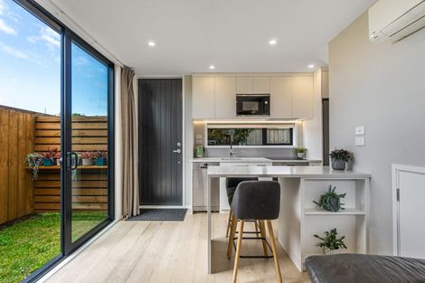 Photo of property in 52 Koro Lane, Mangere Bridge, Auckland, 2022