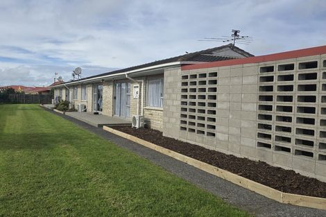 Photo of property in 12 Margaret Road, Papatoetoe, Auckland, 2025
