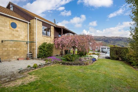 Photo of property in 8 Tweed Street, Roxburgh, 9500