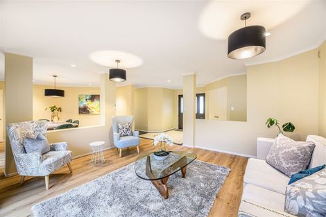 Photo of property in 4 Chelmsley Avenue, Henderson, Auckland, 0612