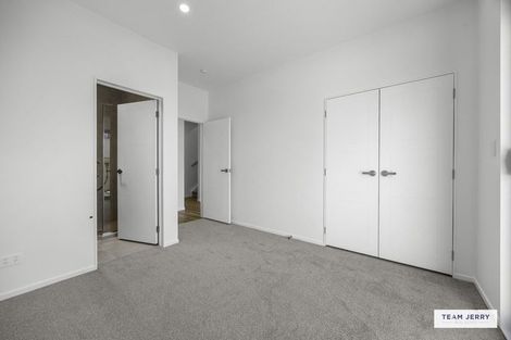 Photo of property in 36 Stableford Crescent, Opaheke, 2113